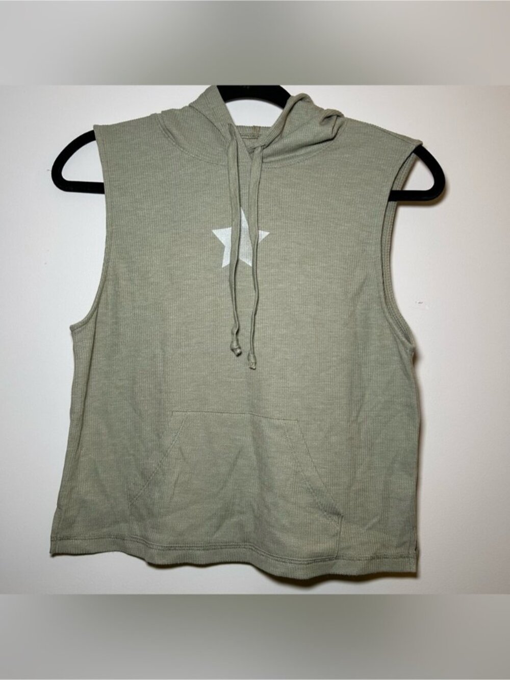 American Eagle x The Ziegler Sisters Sleeveless Waffle Knit Hoodie Tank Top M